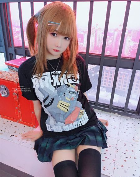 9分11秒头撞玻璃_720在线视频播放