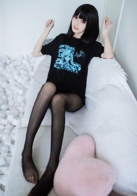 边吃吃奶边扎下面很紧爽_720在线观看视频